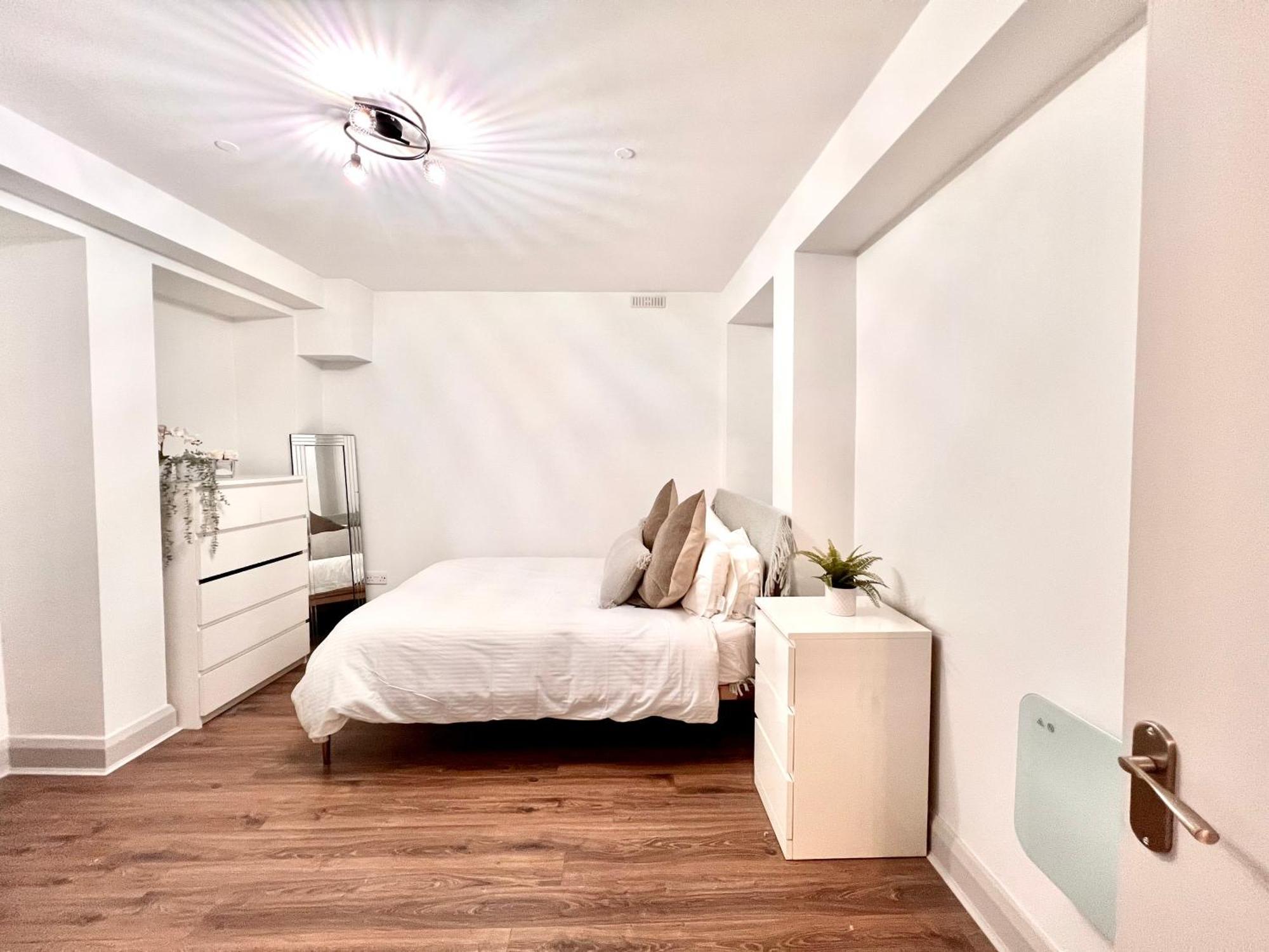 Fully Refurbed 2025 Central London 1 Minute To Old Street Station Apartment Exterior photo